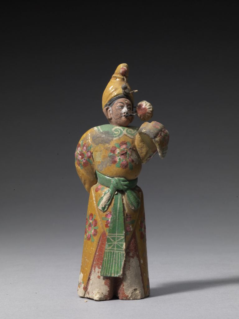 图片[1]-Yellow robe, cricket and clown clay figure-China Archive